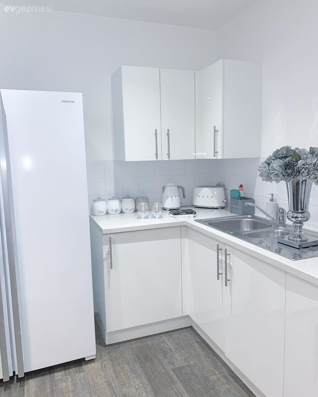 Mutfak, Beyaz, Mutfak tezgahı, Mutfak tezgah arası, Parke