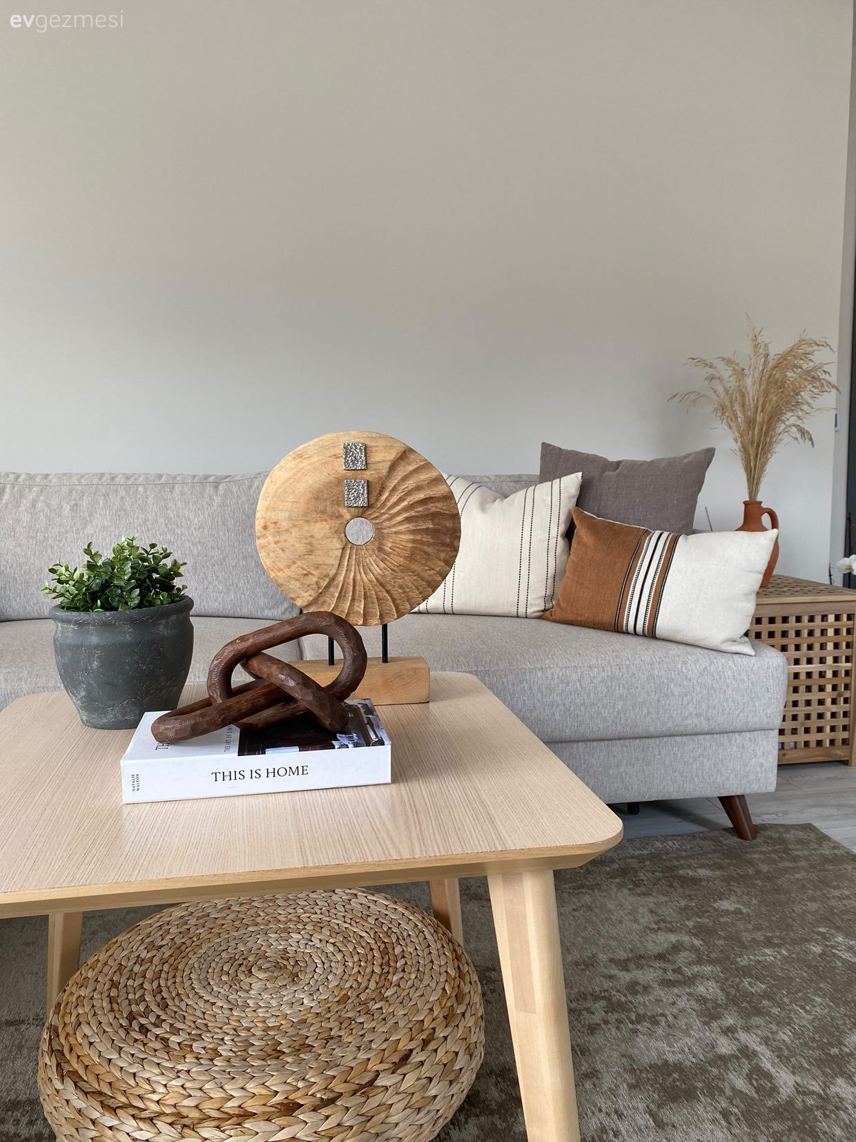 Bu İzmir Evi Alanı Verimli Kullanmayı Pek İyi Biliyor