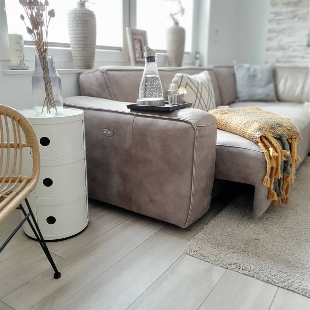 Köşe koltuk, Koltuk takımı, Vizon, Bej, Beyaz, Halı, Salon halısı, Yan sehpa, Sehpa, Vazo, Ev Aksesuar, Hasır sandalye