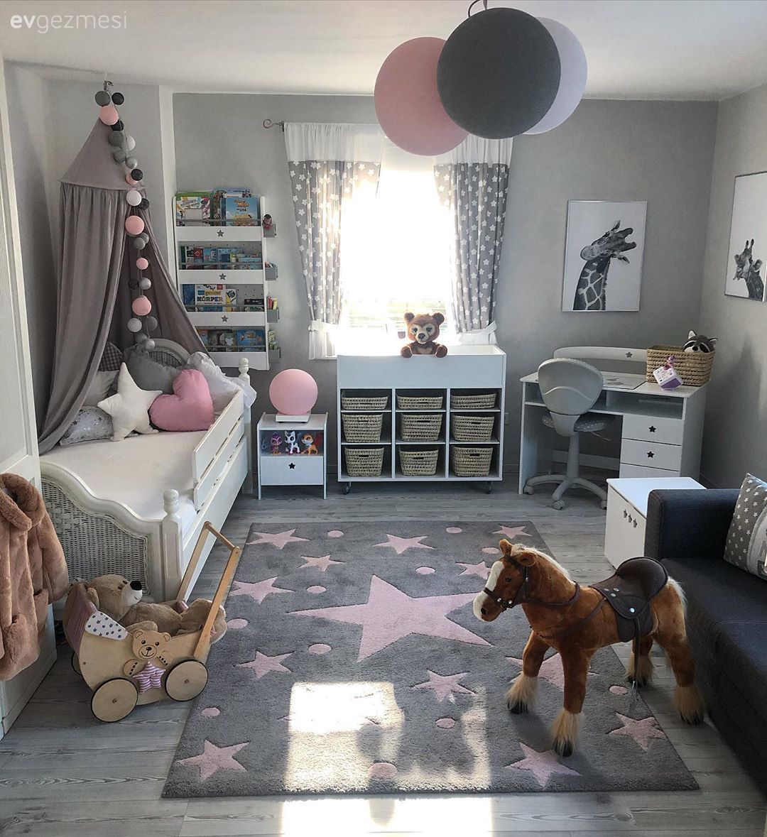 Çocuk Odası, Beyaz, Gri, Pudra pembe, Cibinlik, Çocuk odası duvar dekorasyonu, Çocuk odası halısı