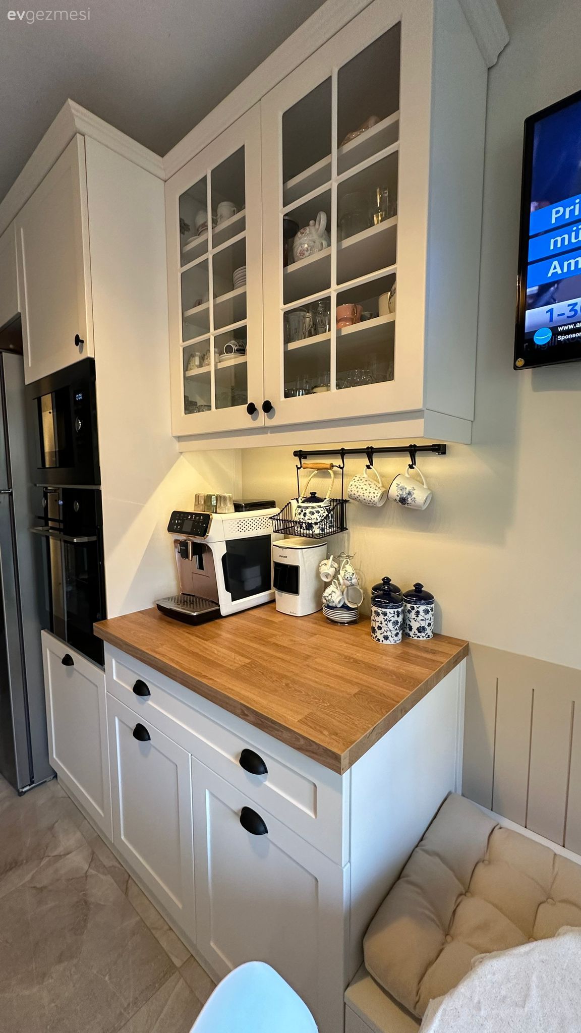 Tek Duvar Mutfak Koridor Tipine Dönünce Daha Kullanışlı Olmuş