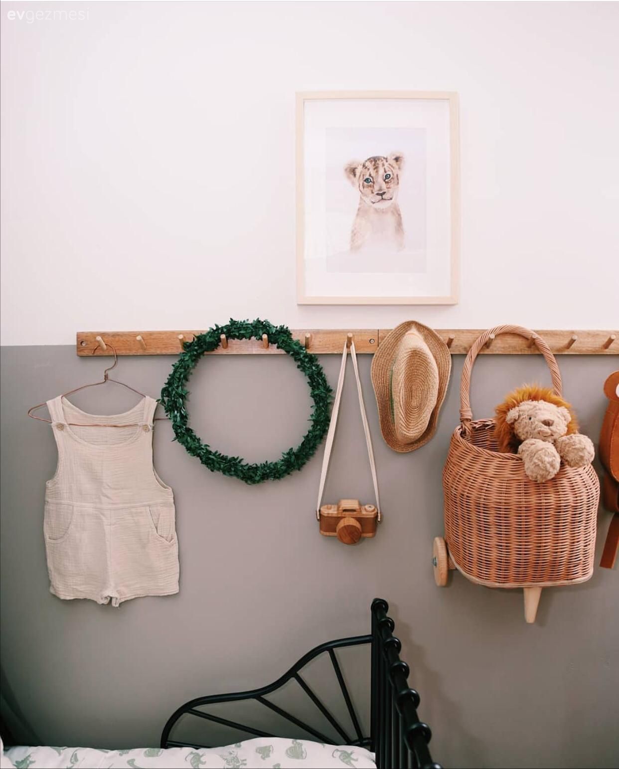 İki Katlı Bu İstanbul Evinin Alt Katı Nostaljik Üst Katı Nordik