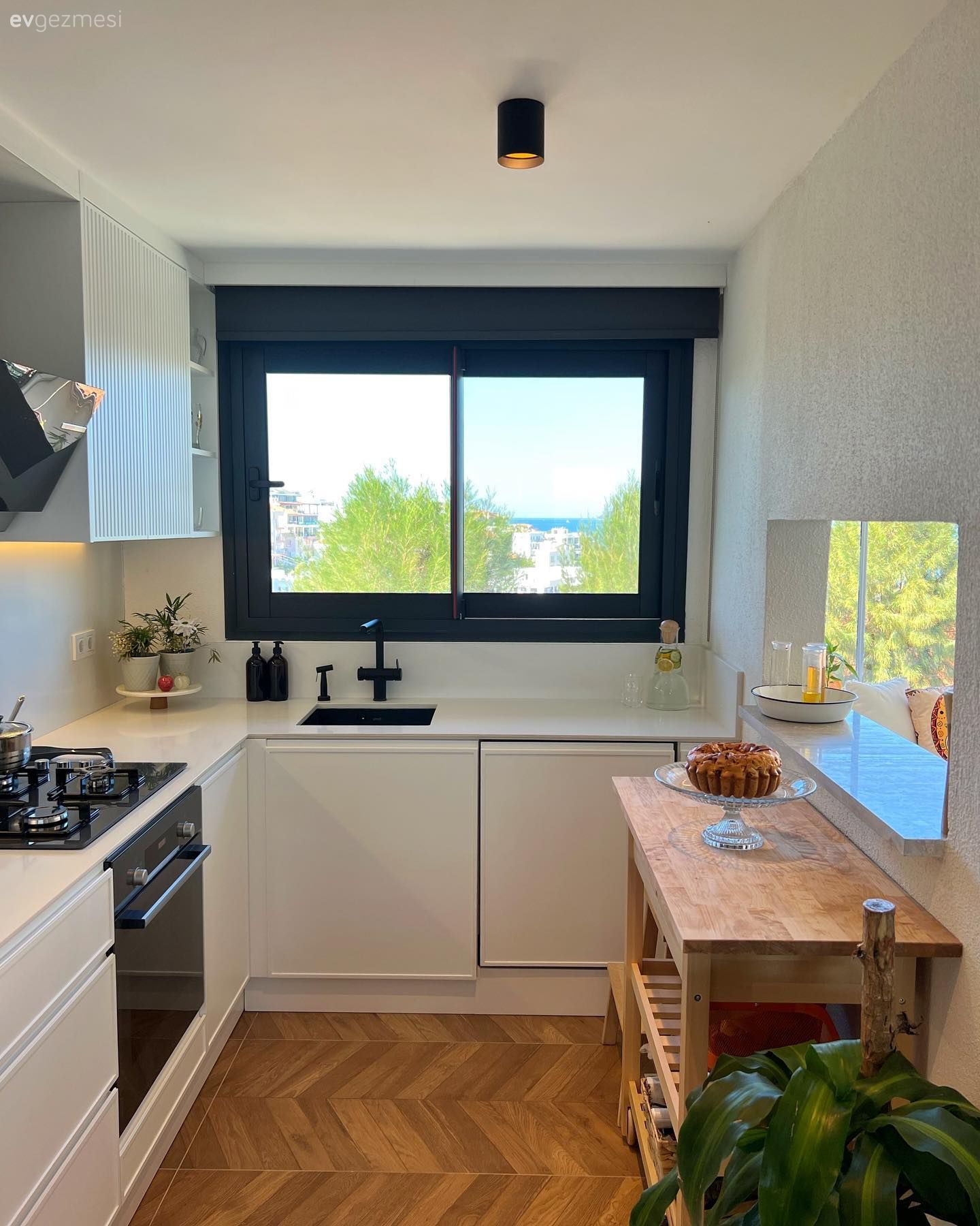 İyi Fikirlerle Dolu Bu Ev 65 M2 Ama Verdiği His Çok Daha Fazlası!