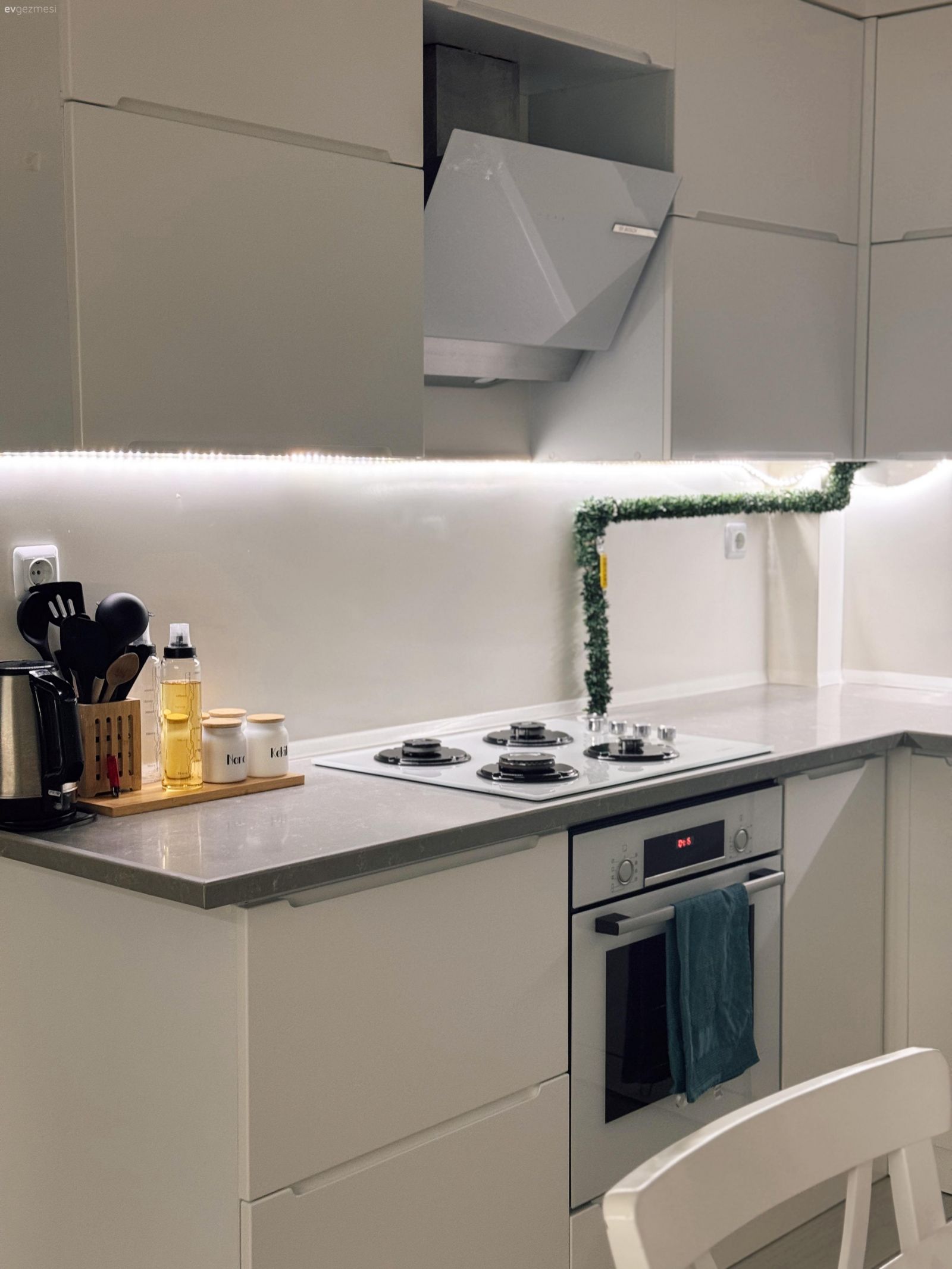 Davlumbaz, Ankastre, Mutfak, Mutfak aksesuarları, Modern, Kulpsuz mutfak dolabı