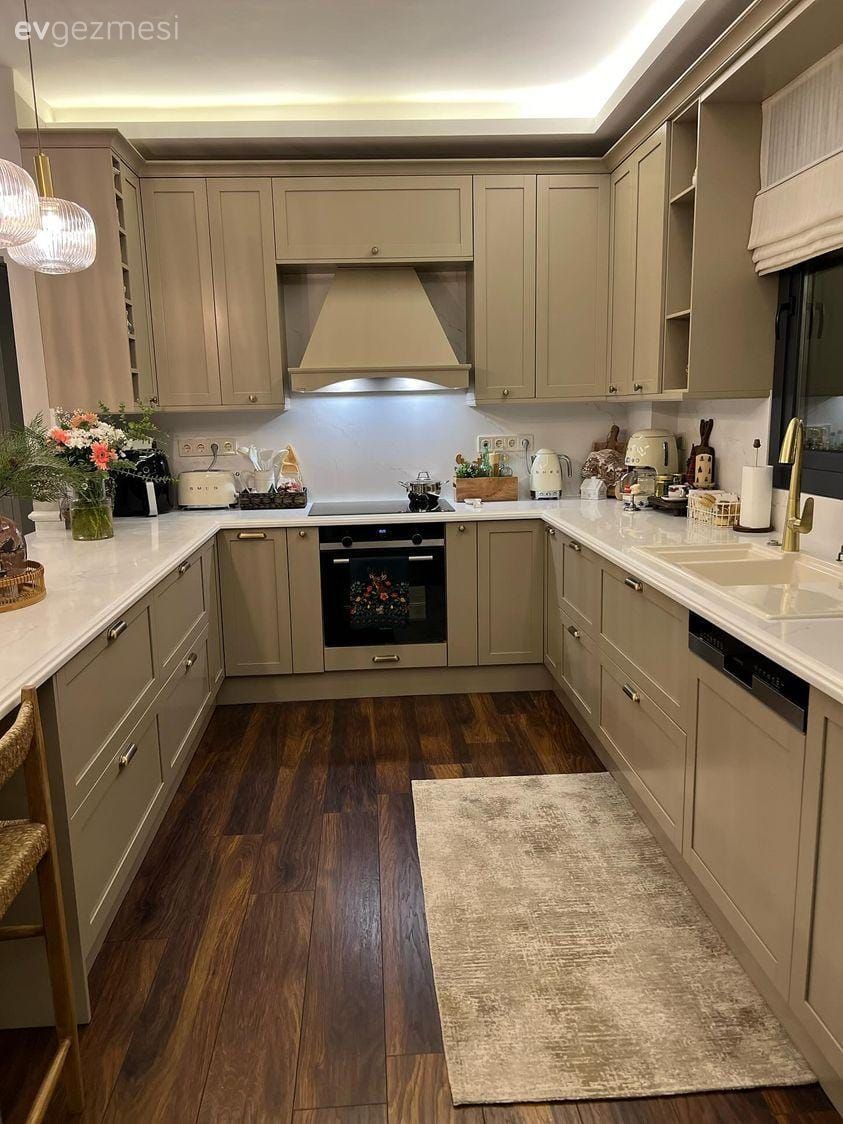 Masif Ahşaplar, Albenisi Yüksek Aksesuarlar: Marmaris'te Bir Müstakil Ev!