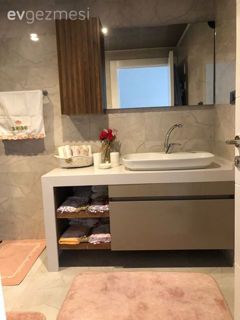 Banyo, Banyo dolabı, Vizon, Kahverengi, Gri, Banyo aynası, Banyo paspası, Banyo seramikleri