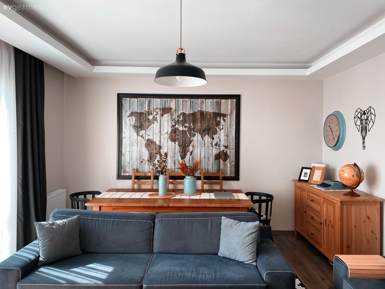 Salon, Modern, Koltuk takımı, Gri, Ahşap Mobilya, Avize, Aydınlatma, Tablo, Duvar dekorasyonu, Yemek masası, Sandalye, Fon perde, Perde, Tül perde, Konsol, Konsol üzeri dekoratif objeleri