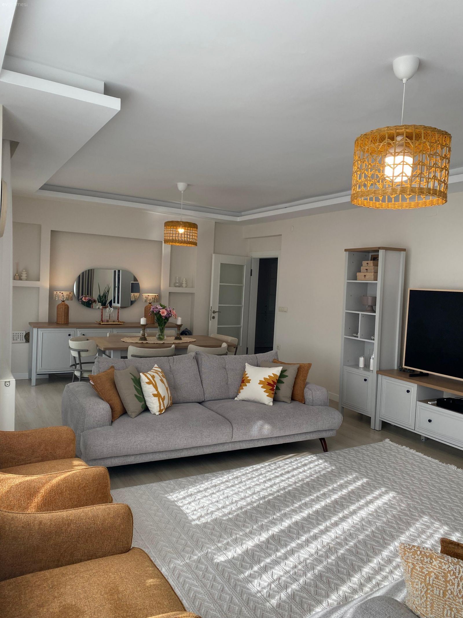 Bu Trabzon Evinde Balkondan Salona Her Yer Enerjik