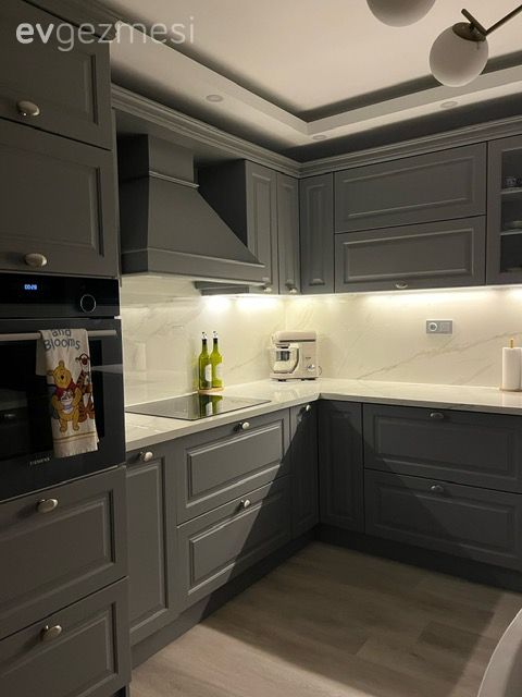 Davlumbaz, Gri, Beyaz, Siyah, Mutfak tezgahı, Mutfak, Mutfak tezgah arası, Shaker kapaklı dolaplar, Elektrikli Ocak, Cam Ankastre, Ankastre