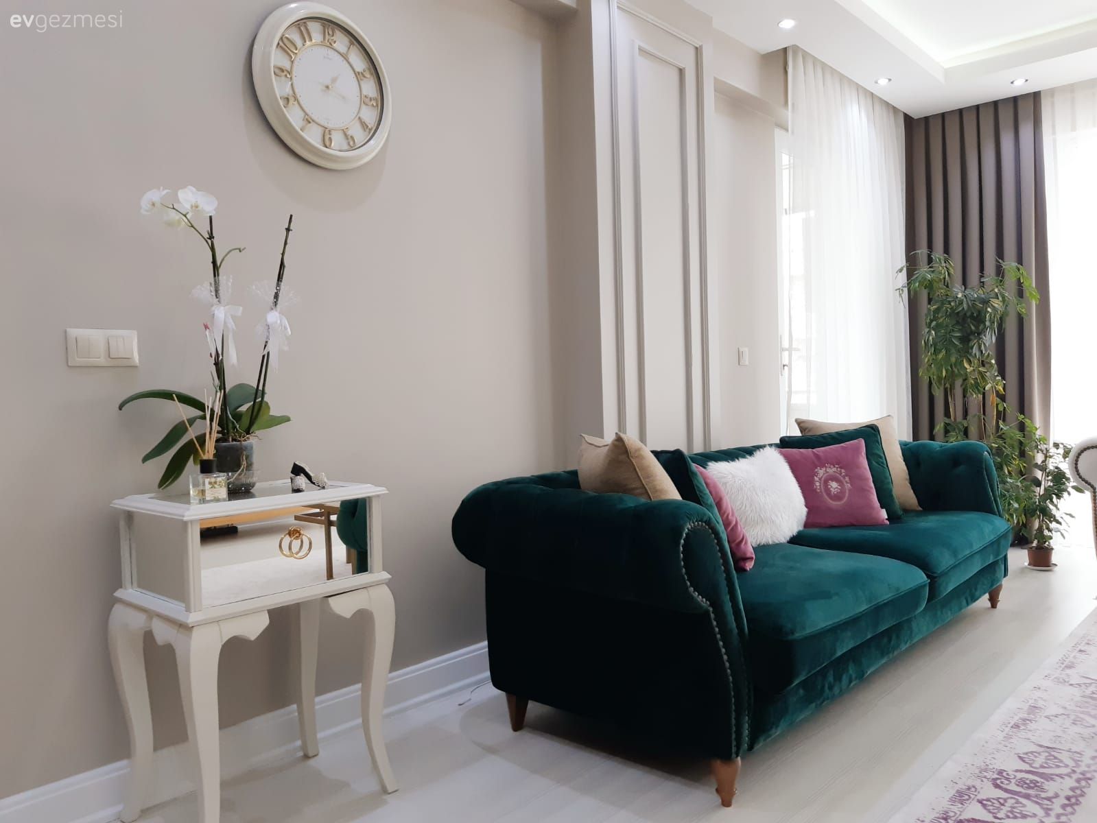 Bu Samsun Evinde Yeşilin Asaleti Beyazın Ferahlığına Karışmış!