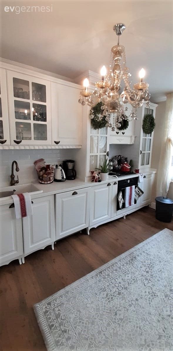 Bu İstanbul Evindeki Her Parça Geçmişten Bir Anı