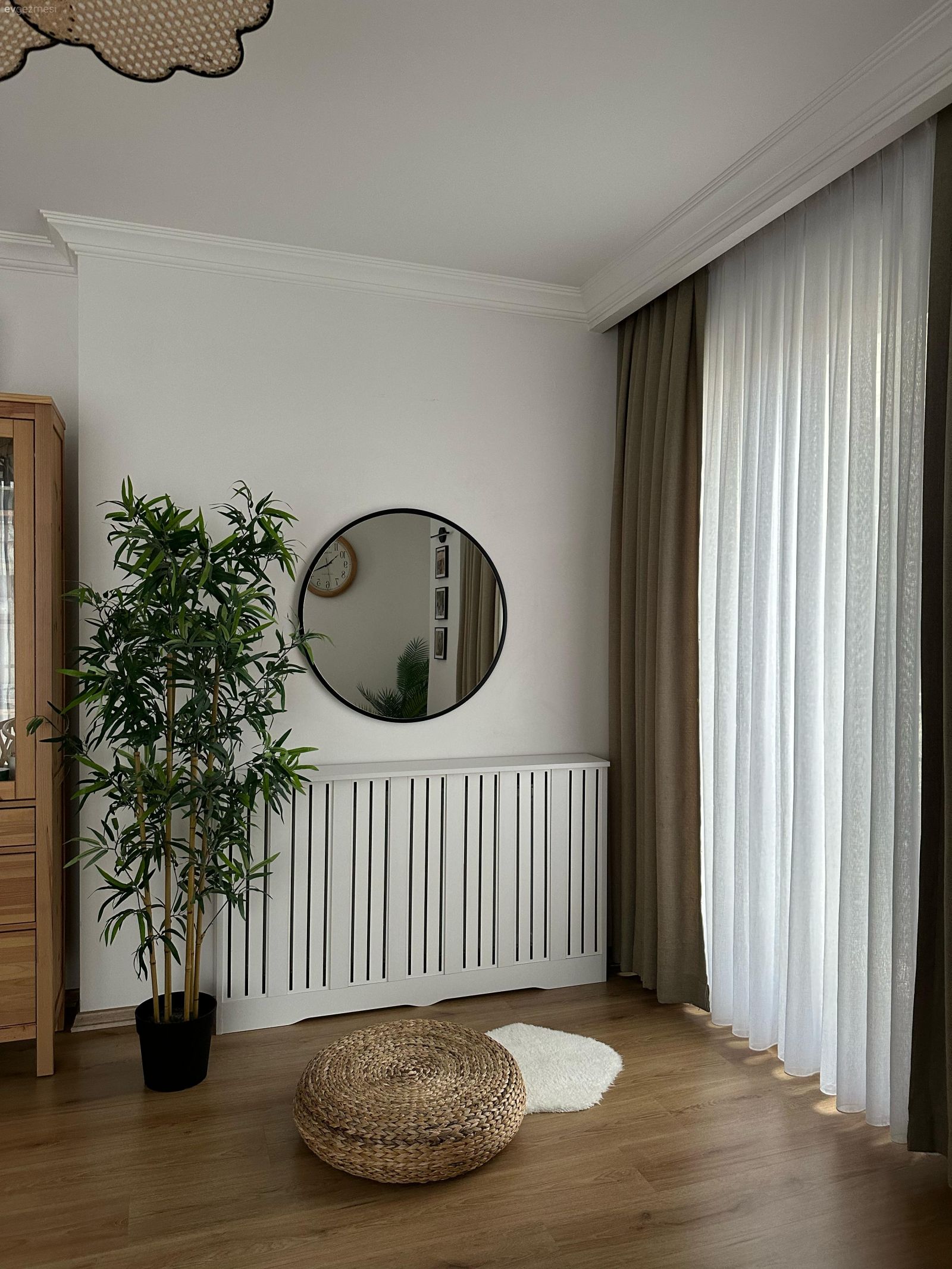 Bu Samimi Dekorun Yıldız Parçası Yeşil Halı