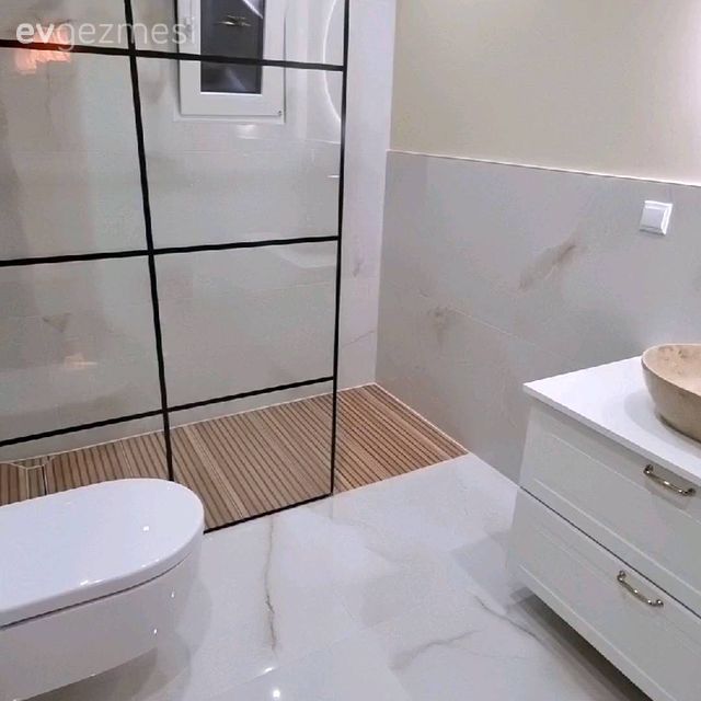 Öncesi&Sonrası: Beyazlara Bürünmüş Ferah Bir Banyo