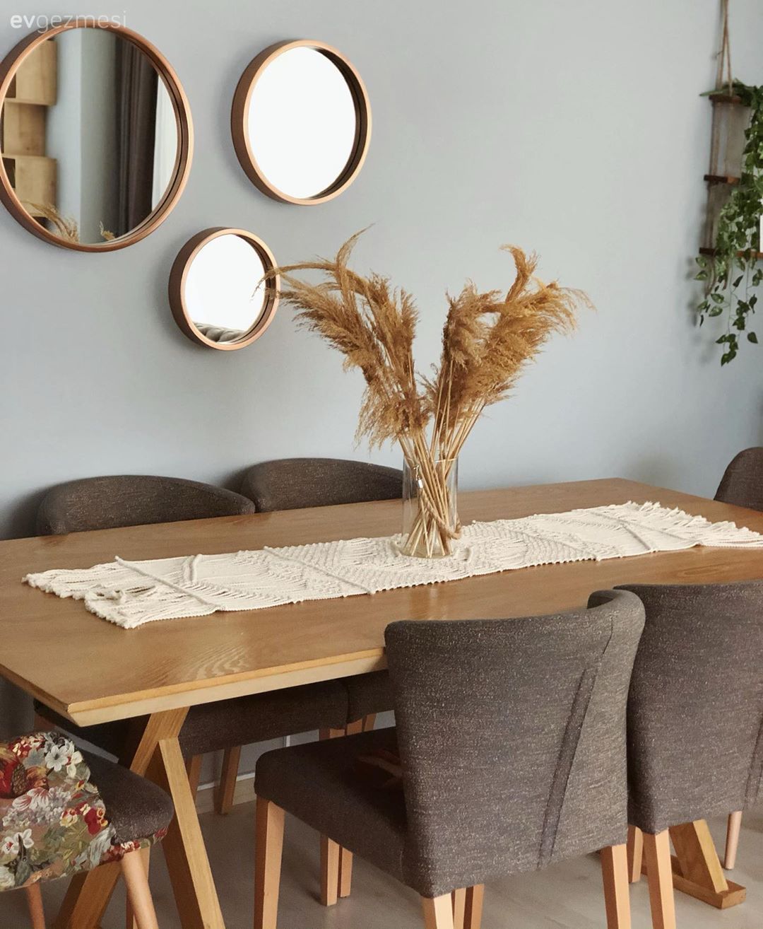 Bu Ev Sadece Bir Duvarın Değişimiyle Bu Hale Gelmiş