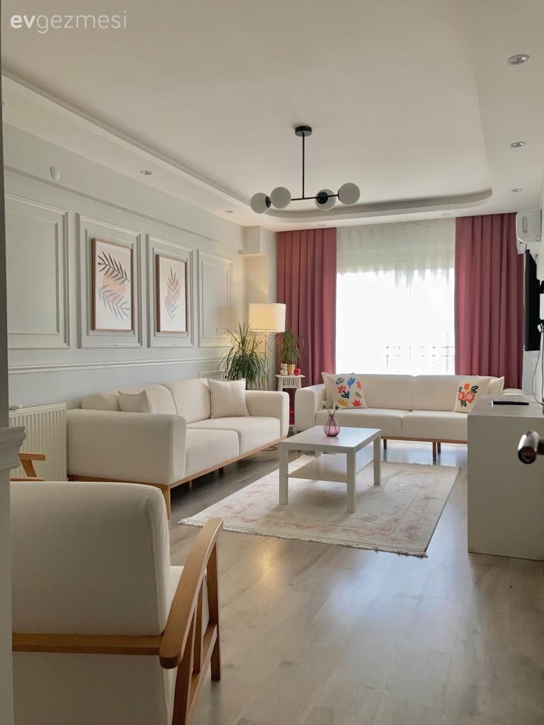 Bu Keyifli Salonda Yeni Alınan Parçalar Hem Şık Hem Konforlu!