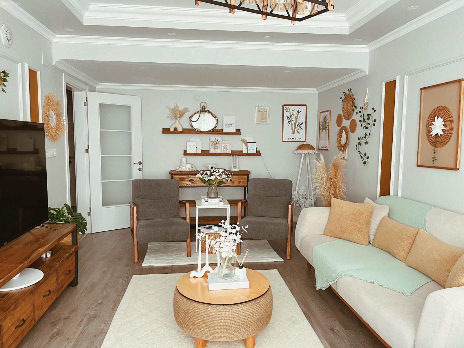 Bu İstanbul Evinde Modern Mobilyalar Rustik Detaylarla Sıcaklık Kazanmış!