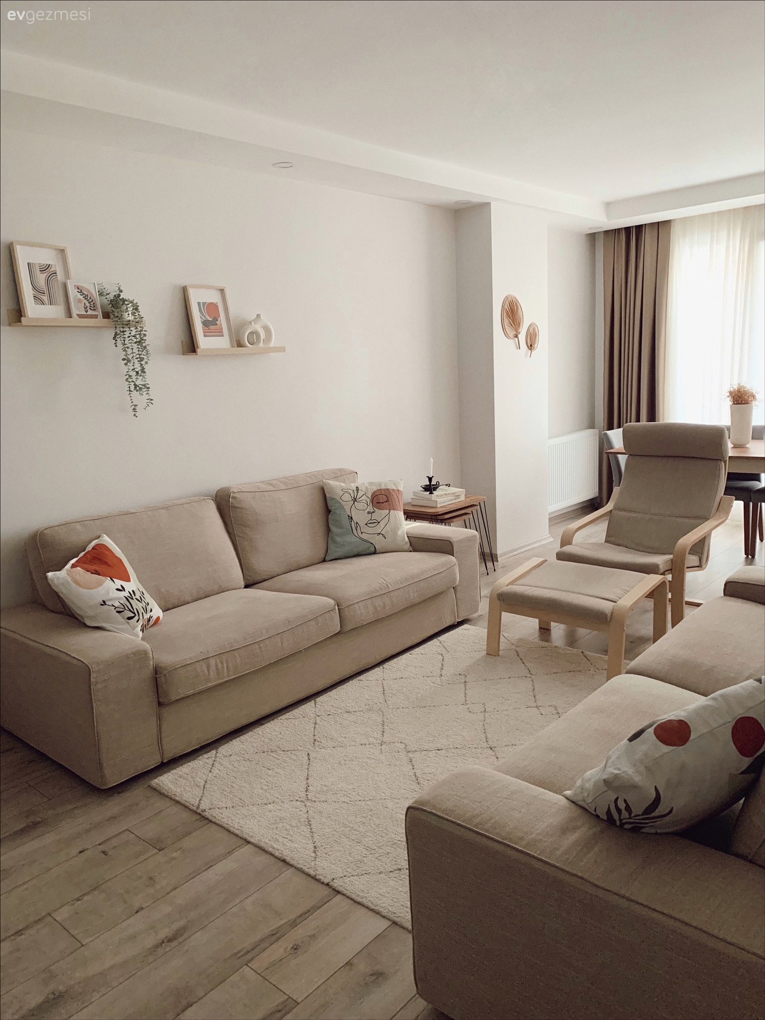 Bu İstanbul Evi Nötr Tonların Risksiz Uyumuna Teslim Olmuş