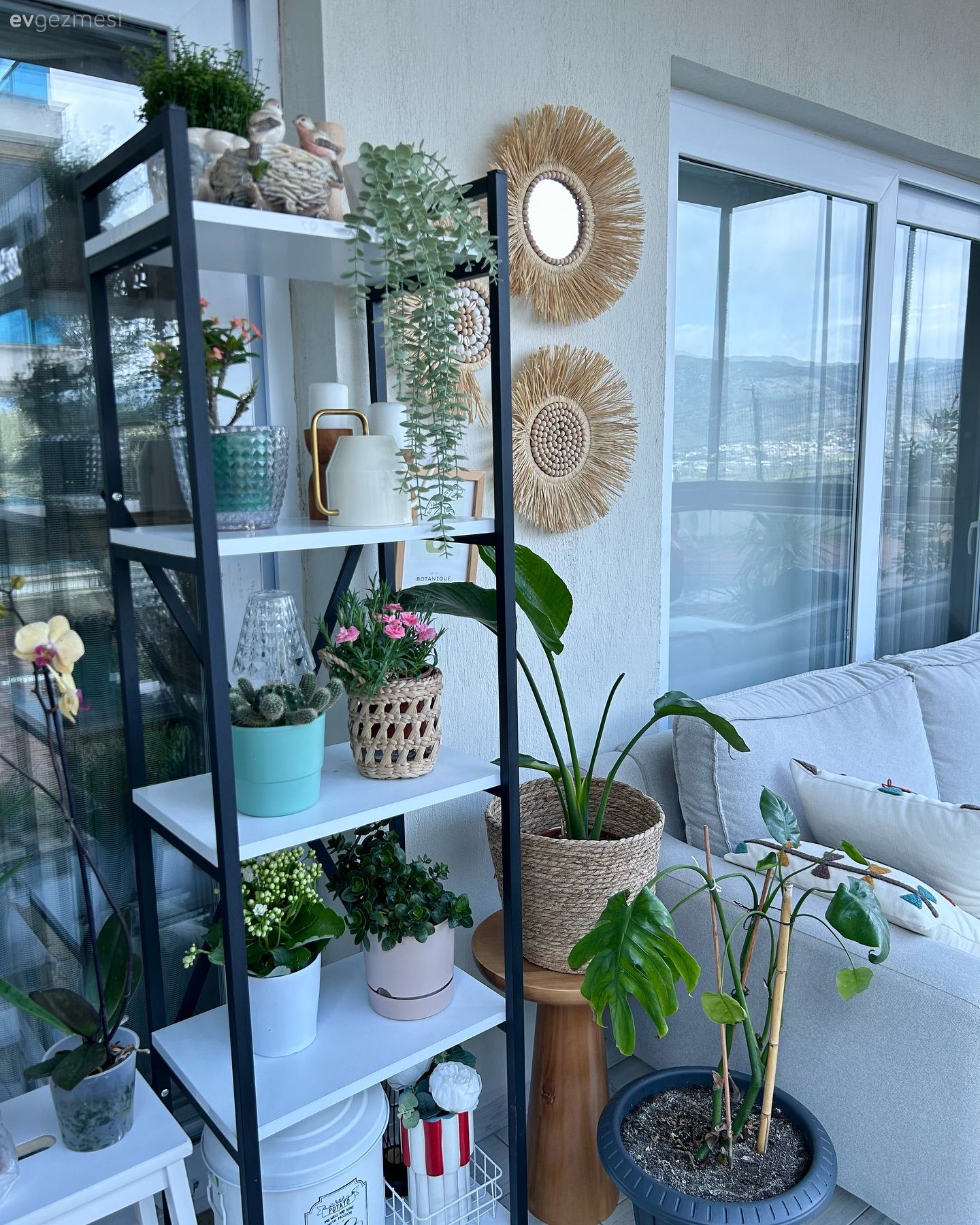 Muğla'daki Bu Evin Balkonundan Evin İçine Enerji Yayılıyor