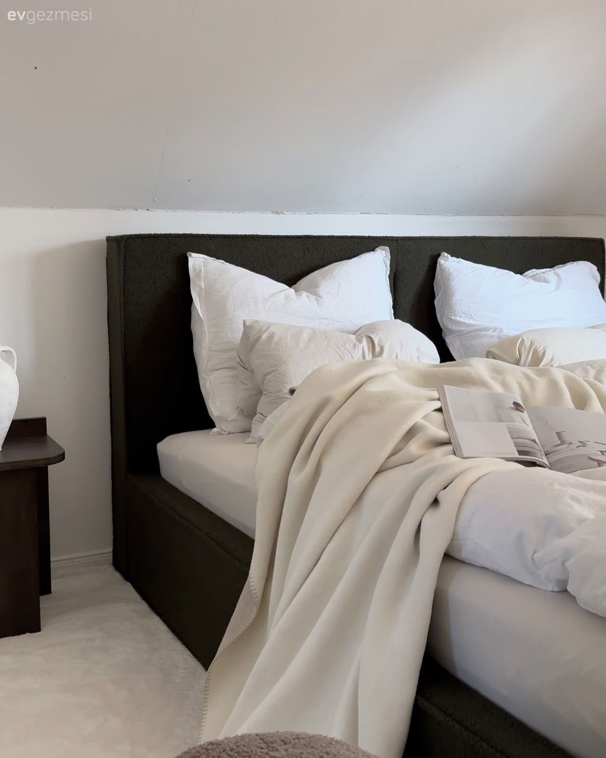 Büyük Boyutlu Objeler Bu Evin Karakterini Ortaya Çıkarmış