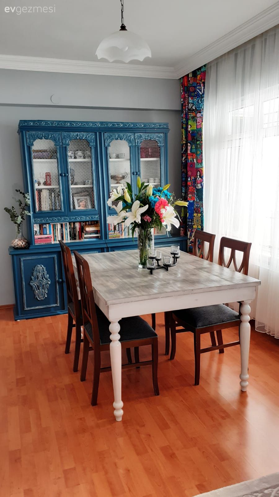 Öncesi&Sonrası: Çok Para Ödemeden Yepyeni Hale Gelen Bir Yemek Odası