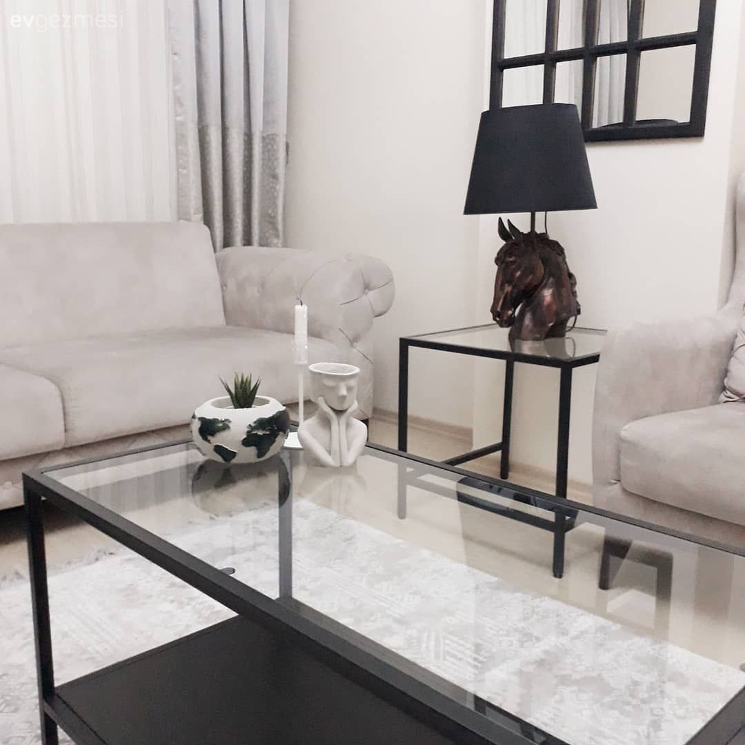 Sade Görünmeyi Seven Bu İstanbul Evi Küçük Ama Kullanışlı!