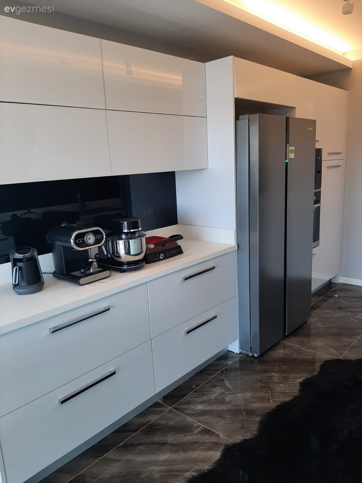 Mutfak tezgahı, Mutfak, Mutfak tezgah arası, Siyah, Beyaz