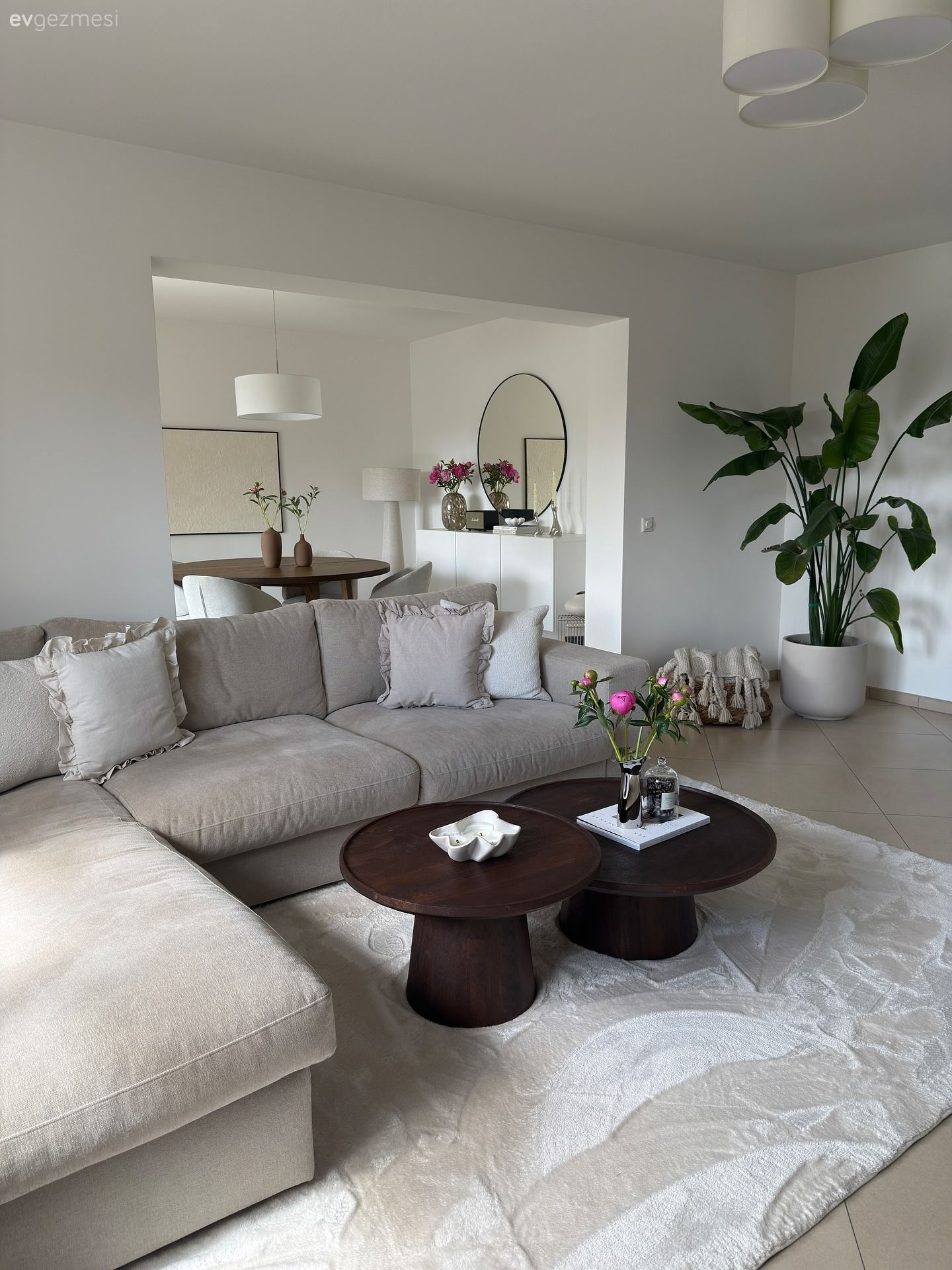 Bu Evde Şıklık ve Konfor Dengesi Oldukça İyi Ayarlanmış