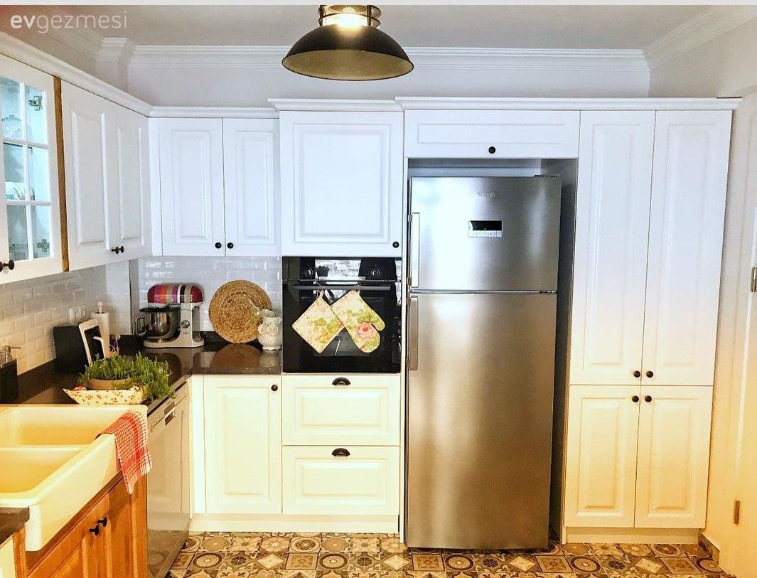 Bu Maksimalist Evde Canlı Renklerin Sesi Çok Güçlü Çıkıyor!