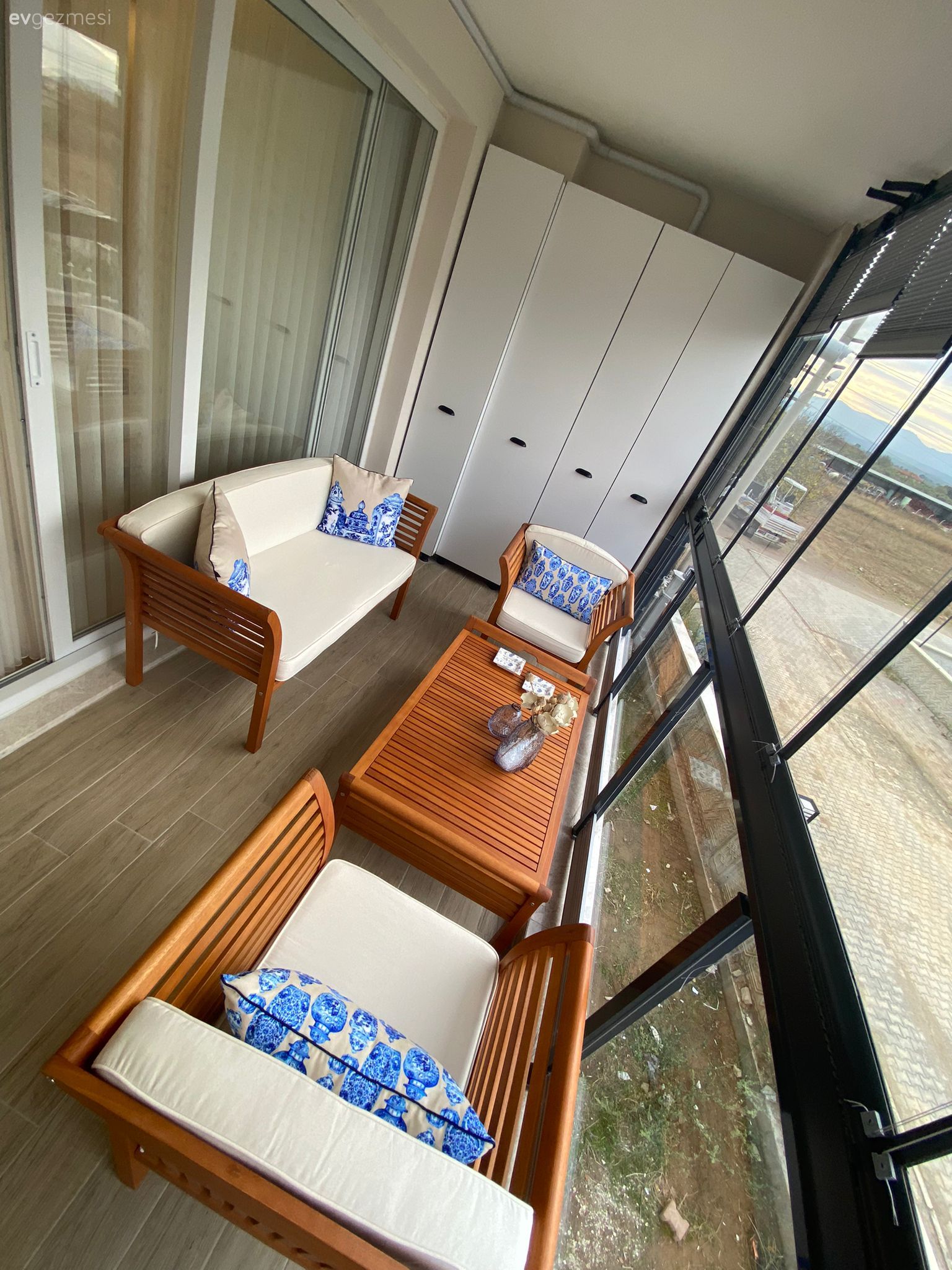 Bu Ayvalık Evindeki Yüksek Enerjinin Kaynağı Turuncu