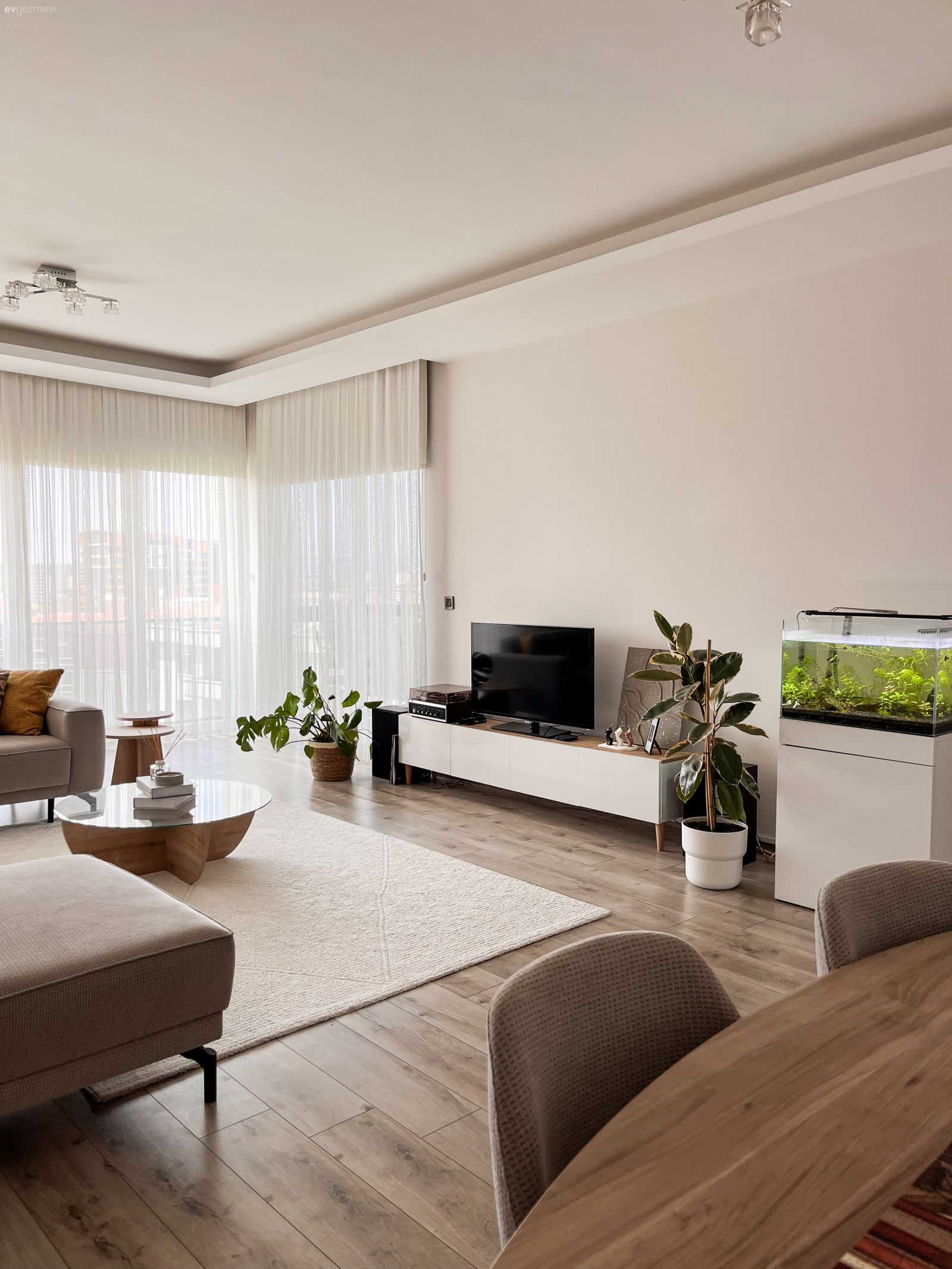 Bu Bursa Evi Sadeliği Fazlasıyla Seviyor!