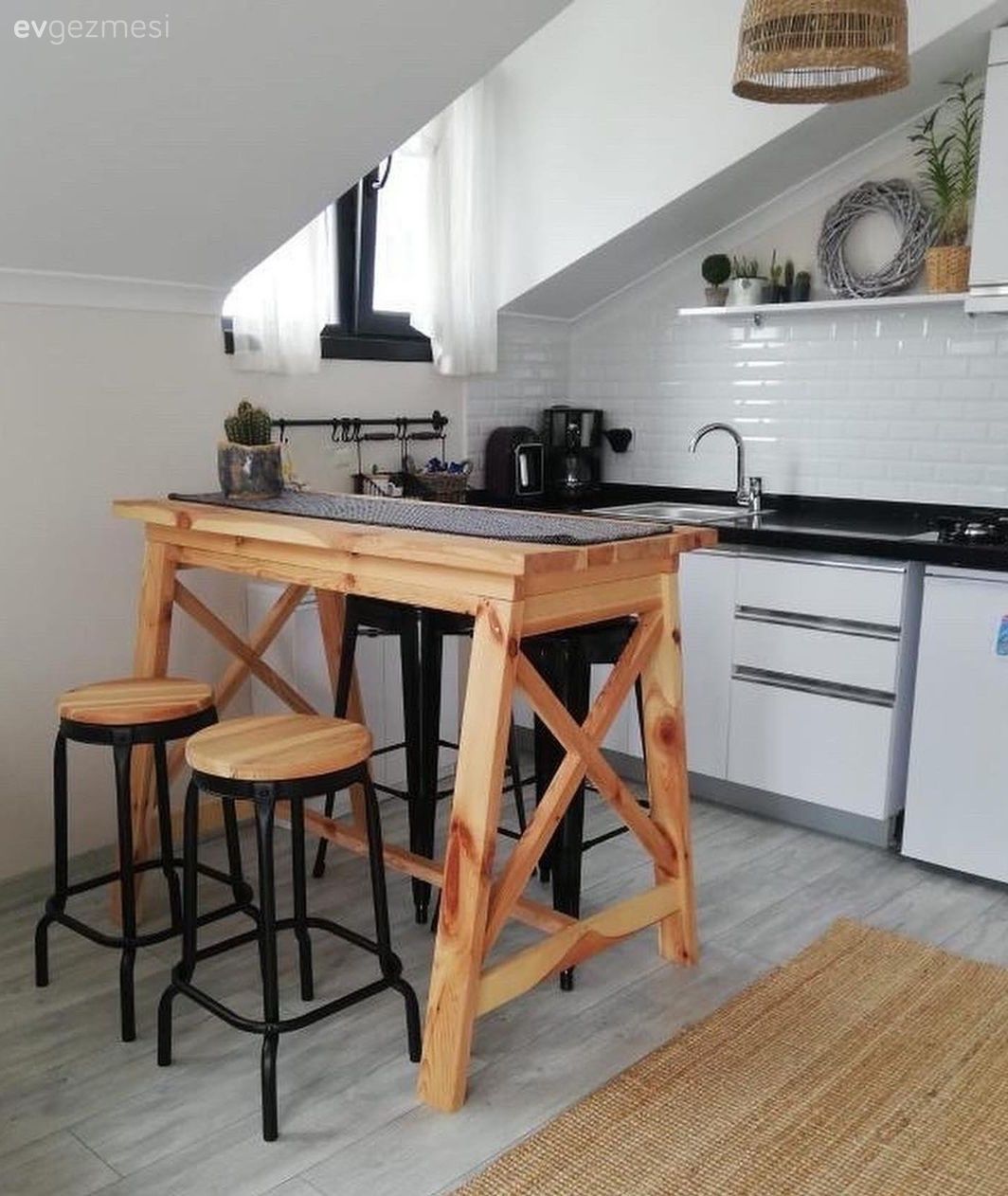 Amerikan Mutfak, Mutfak, Beyaz, Siyah, Ahşap Mobilya, Bar masa & sandalyeleri, Mutfak tezgahı, Mutfak tezgah arası, Mutfak perdesi, Parke