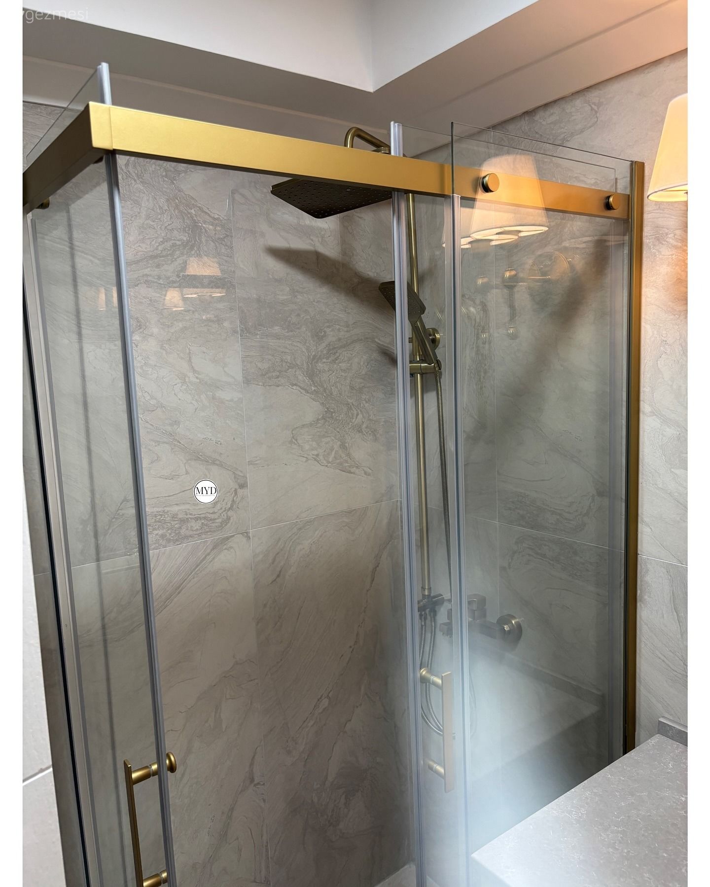 Altın, Duşakabin, Banyo, Banyo seramikleri, Banyo aksesuarları