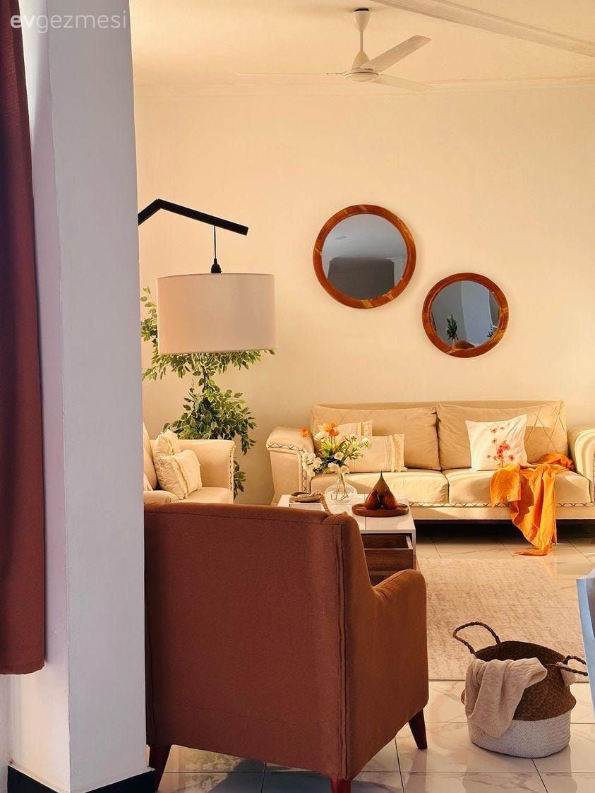 Salon, Bohem Dekorasyon, Modern, Krem, Bej, Turuncu, Koltuk takımı, Orta sehpa, Sehpa, Halı, Salon halısı, Kırlent, Ev tekstili, Ayna