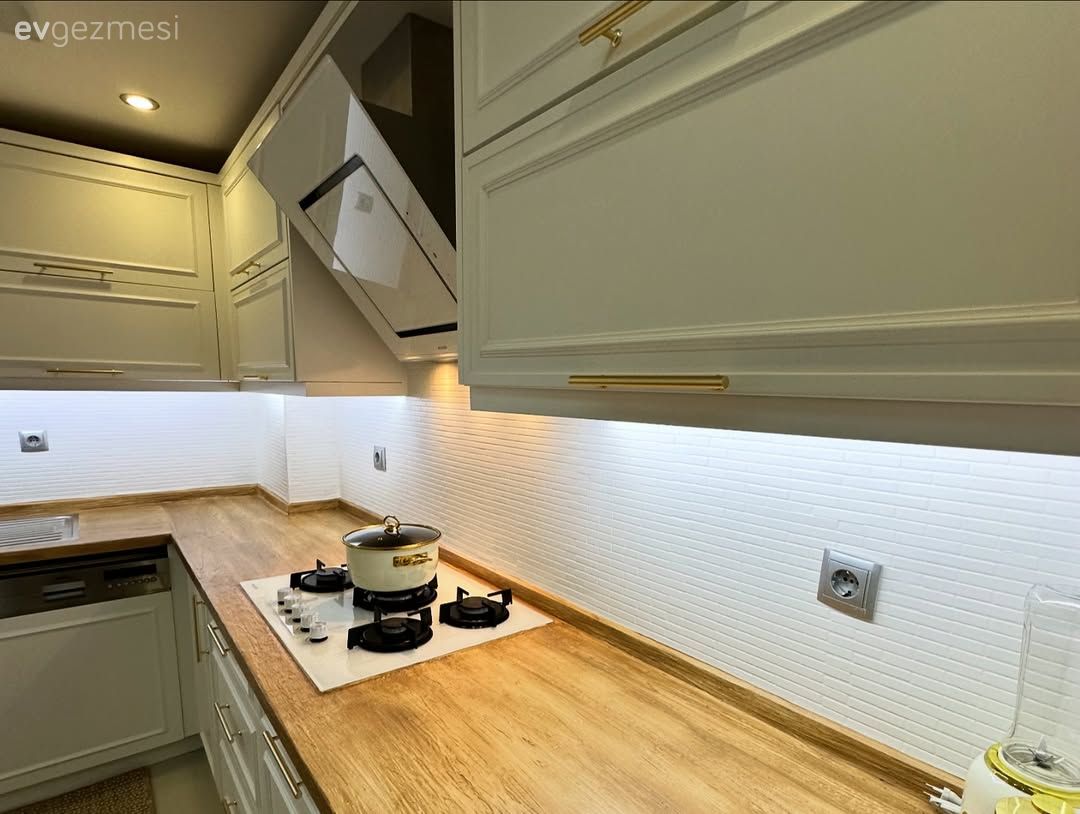 Yeni Haliyle Dikkatleri Üstüne Çekmeye Başlayan Mutfak