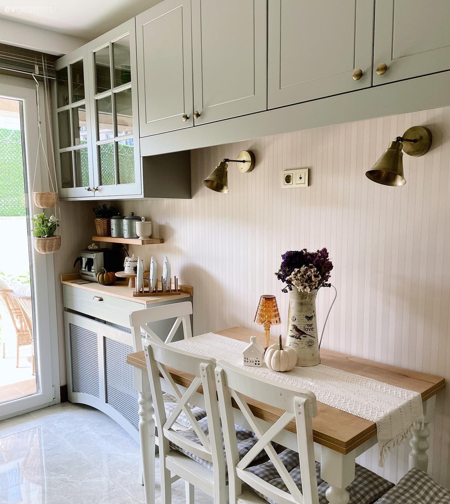 Petek Üstü Kahve Köşesi Yapmak İsteyenlere İlham Veren Fikirler