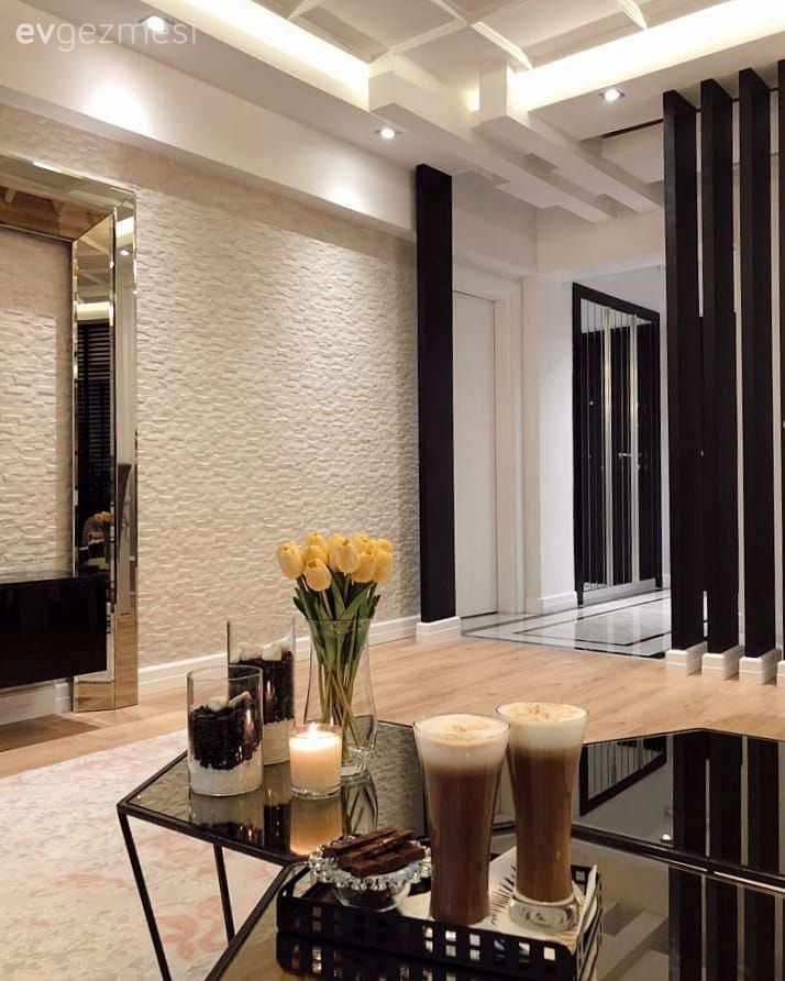 Altın, Siyah, Duvar dekorasyonu, Tavan dekorasyon, Yuvarlak sehpa, Sehpa, Halı, Beyaz