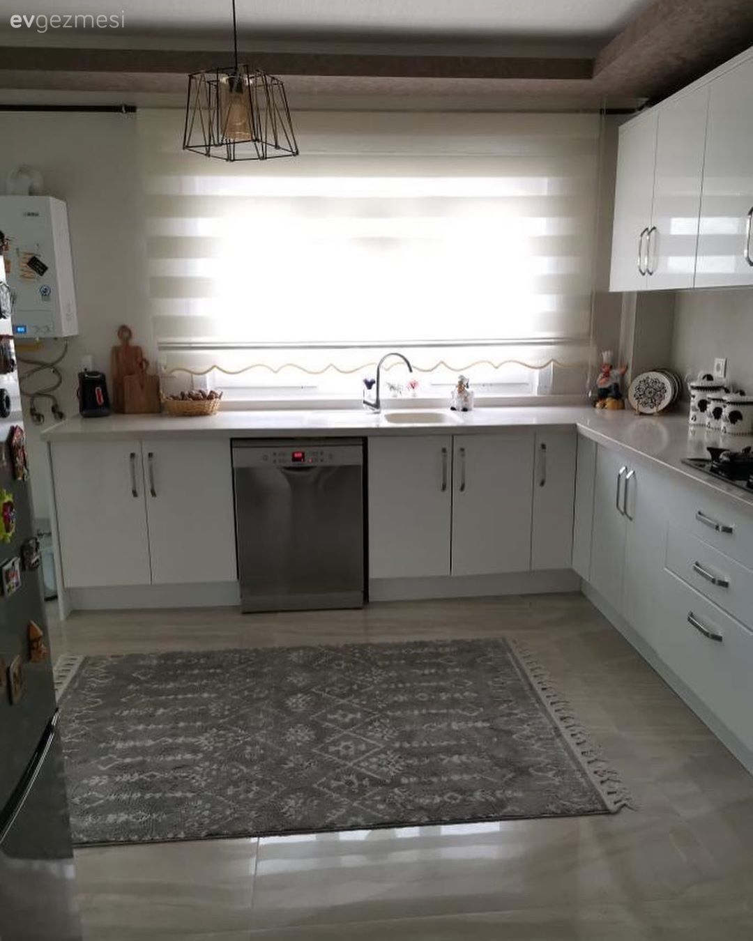 Bu Natürel Dekorda Bitkiler Mekanın Asıl Sahibi!