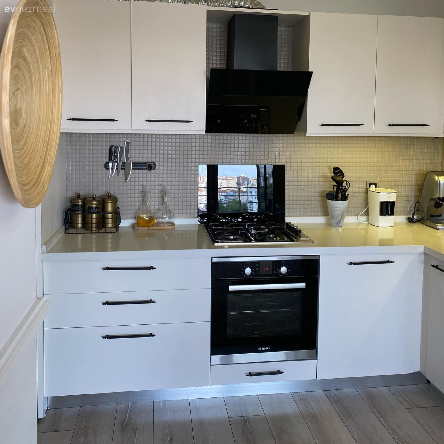 Öncesi&Sonrası: Değişen Sadece Renk Ama Ortam Sanki Yepyeni Bir Yer