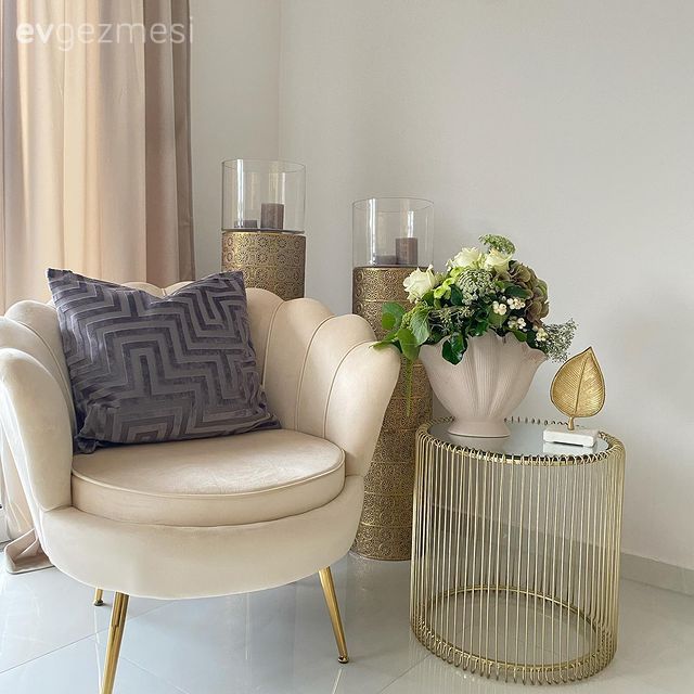 Berjer, Yan sehpa, Sehpa, Krem, Metal ayaklı sehpa