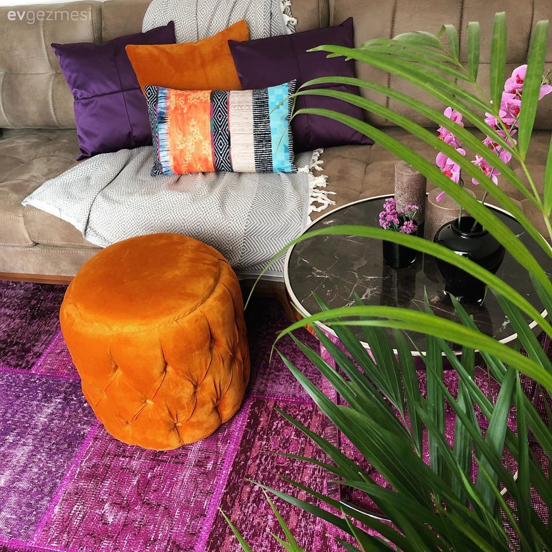 Bu İzmir Evinin İçinde Canlı Renkler Nöbetleşe Çalışıyor!