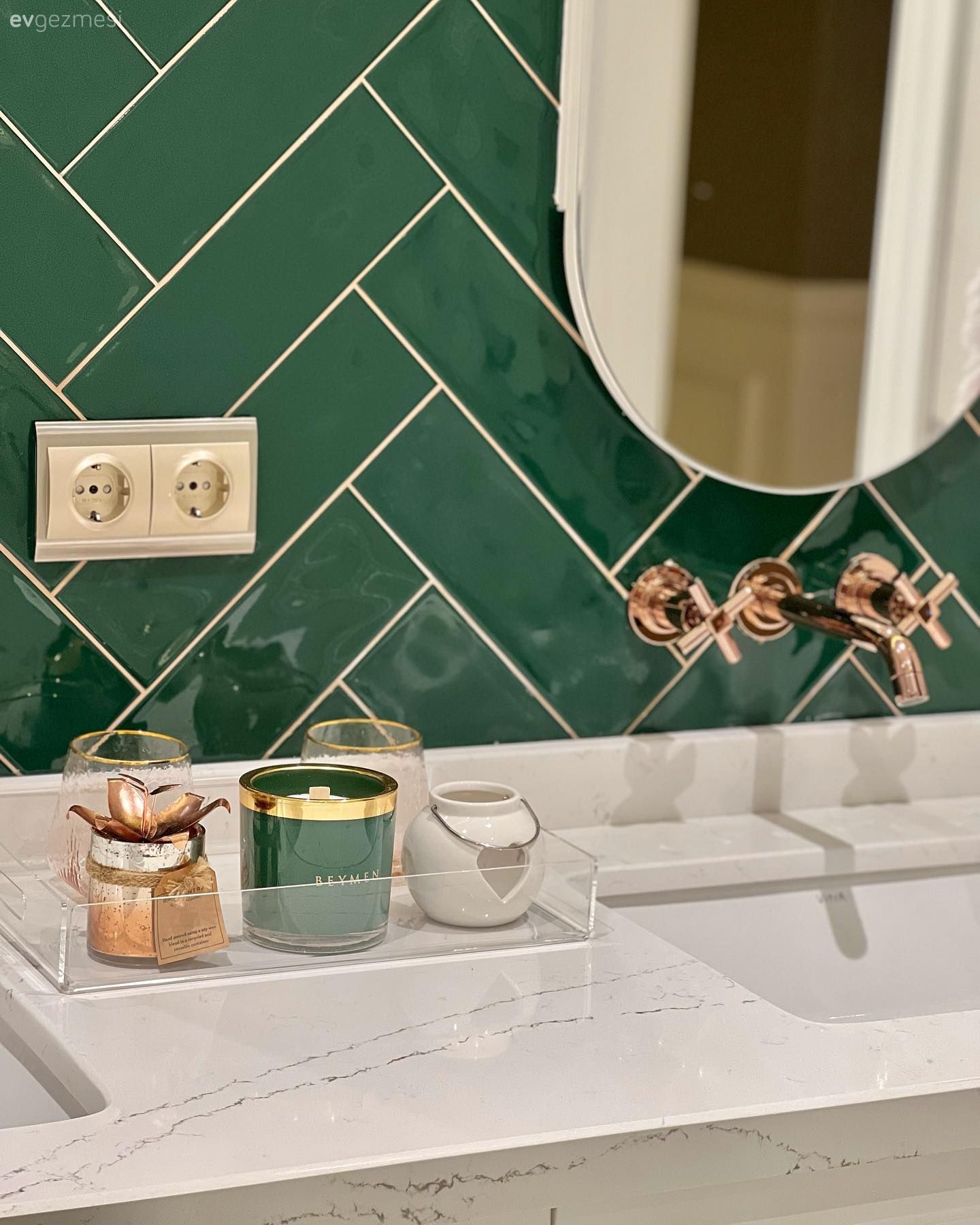 Beyaz, Yeşil, Banyo seramikleri, Banyo, Banyo aksesuarları, Banyo aynası, Banyo dolabı