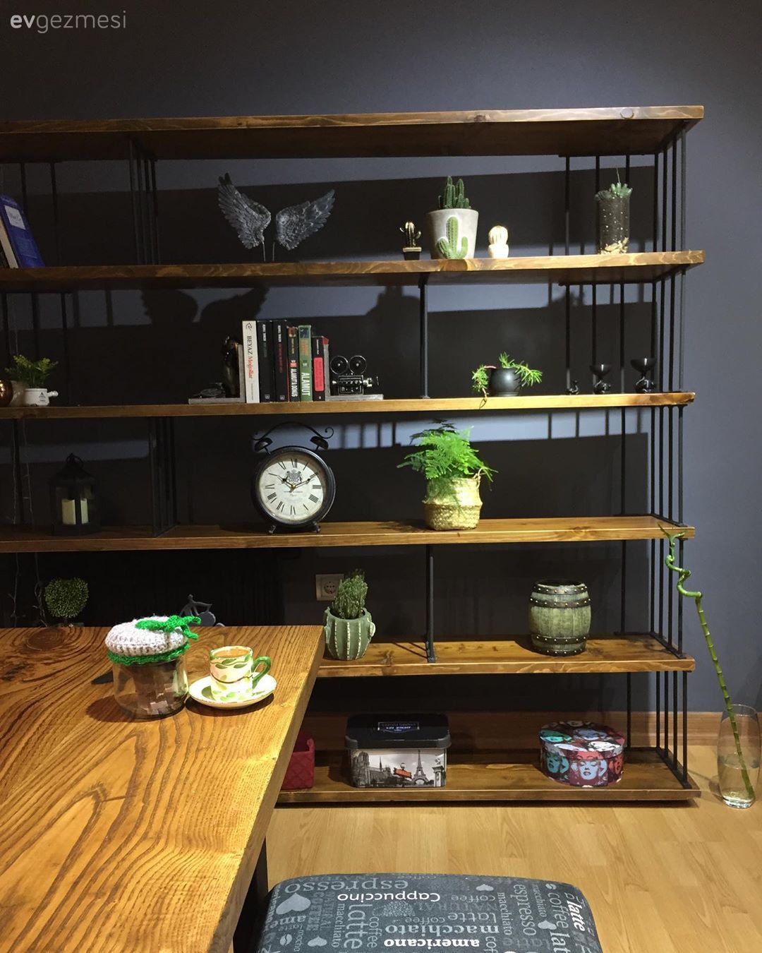 Ev Gezmesi: Modern ve Bol Yeşilli Bir Keyif Alanı