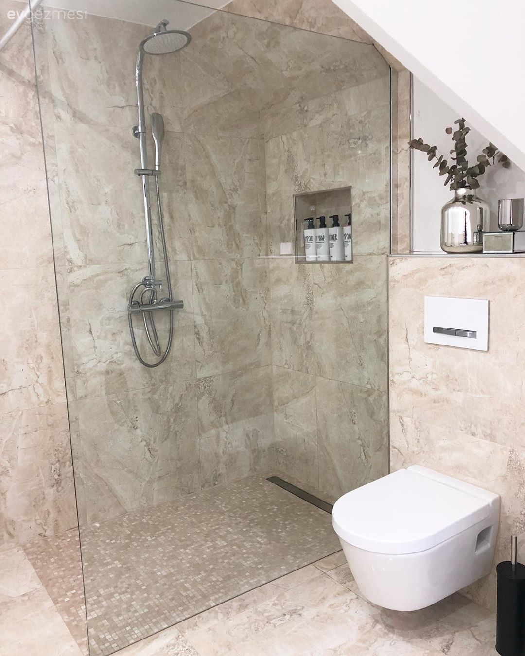 Banyo, Banyo seramikleri, Beyaz, Duşakabin, Banyo aksesuarları, Vazo, Ev Aksesuar