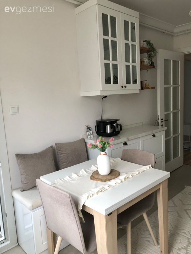 Bu İzmir Evinde Küçük Alanlara Uygun Tasarımlar Var