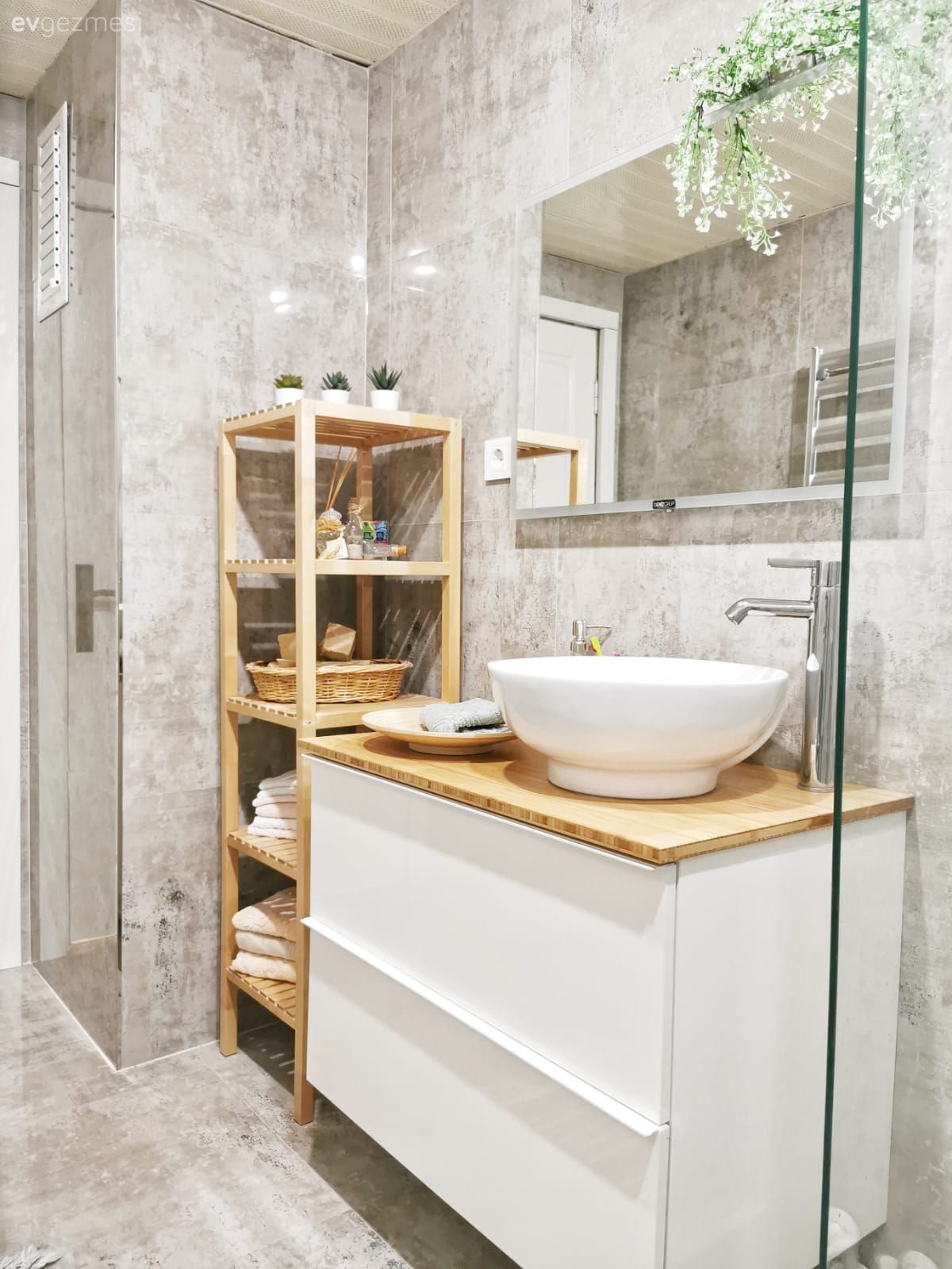 Banyo, Beyaz, Banyo dolabı, Banyo seramikleri, Banyo aynası, Duşakabin, Banyo paspası, Banyo rafı