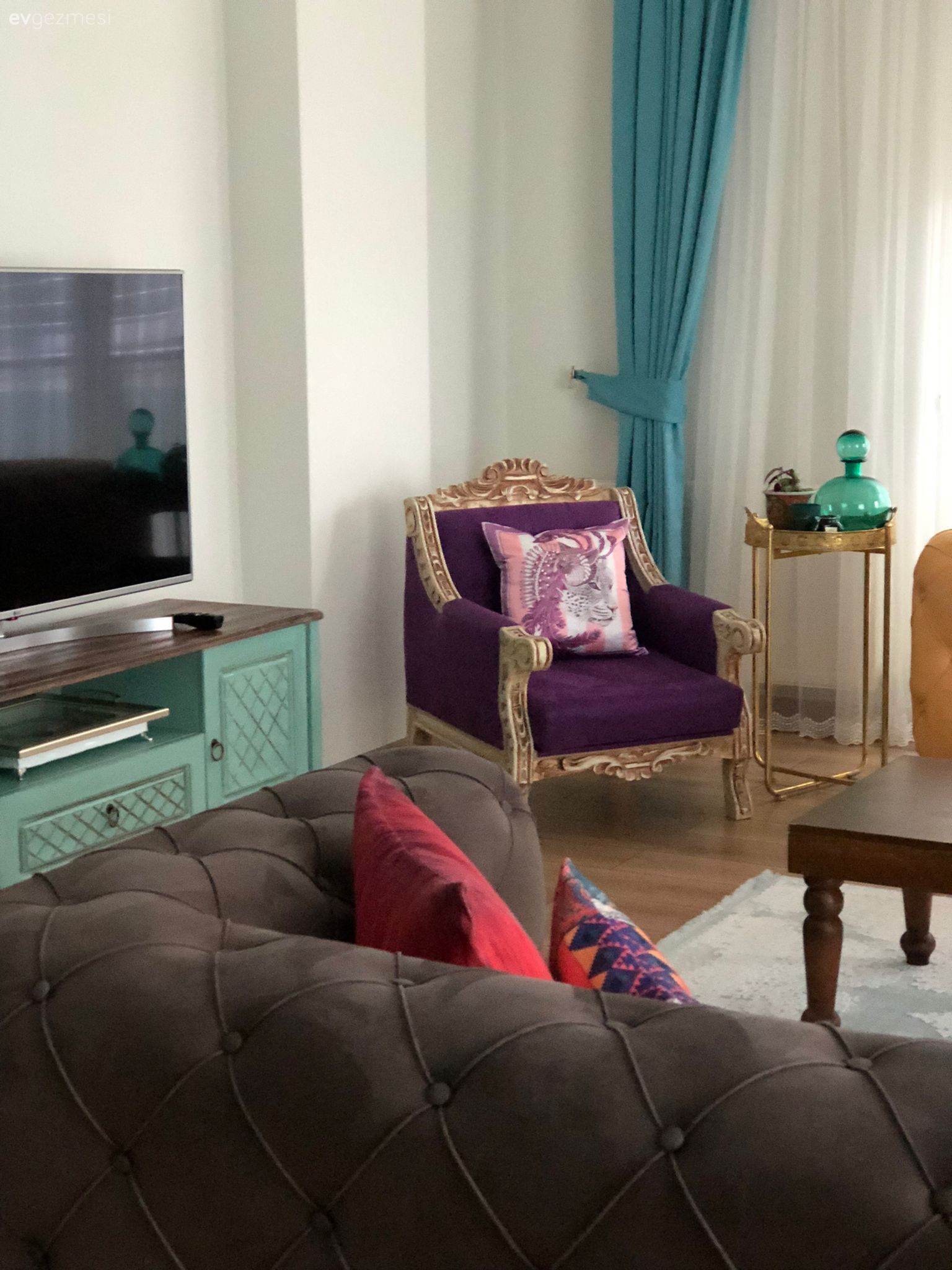 Bahçesi Yok Ama Yeşili Çok: Sürpriz Detaylarla Dolu İstanbul Evi!