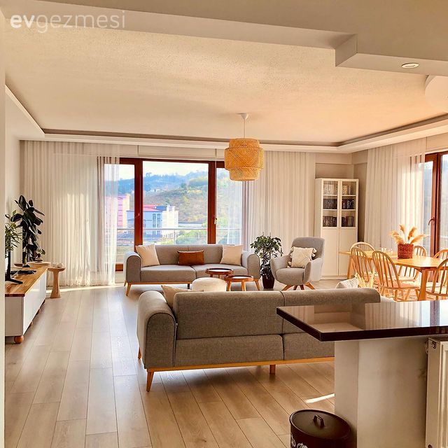 Salon, İskandinav, Gri, Beyaz, Krem, Bej, Koltuk takımı, Ahşap Mobilya, Sandalye, Yemek masası, Orta sehpa, Sehpa, Avize, Aydınlatma, Salon avizesi, Tv ünitesi, Tv ünitesi aksesuarları, Ev Aksesuar, Ev bitkisi, Fon perde, Perde, Tül perde