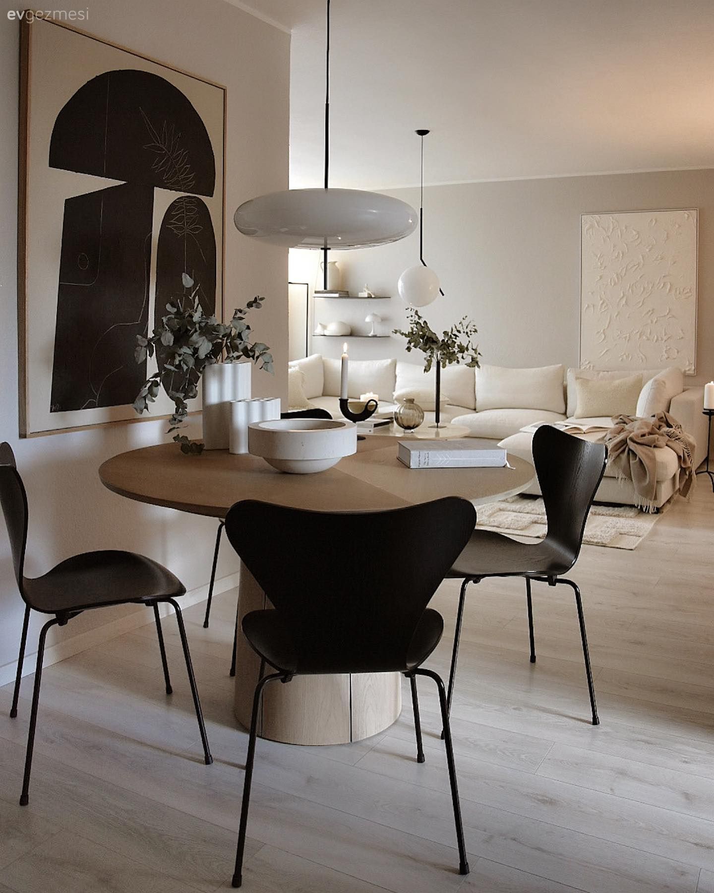 Yemek Odası, Modern, İskandinav, Beyaz, Siyah, Tablo, Duvar dekorasyonu, Sandalye, Yemek masası, Avize, Aydınlatma, Yemek odası avizesi, Dekoratif Objeler, Siyah- Beyaz