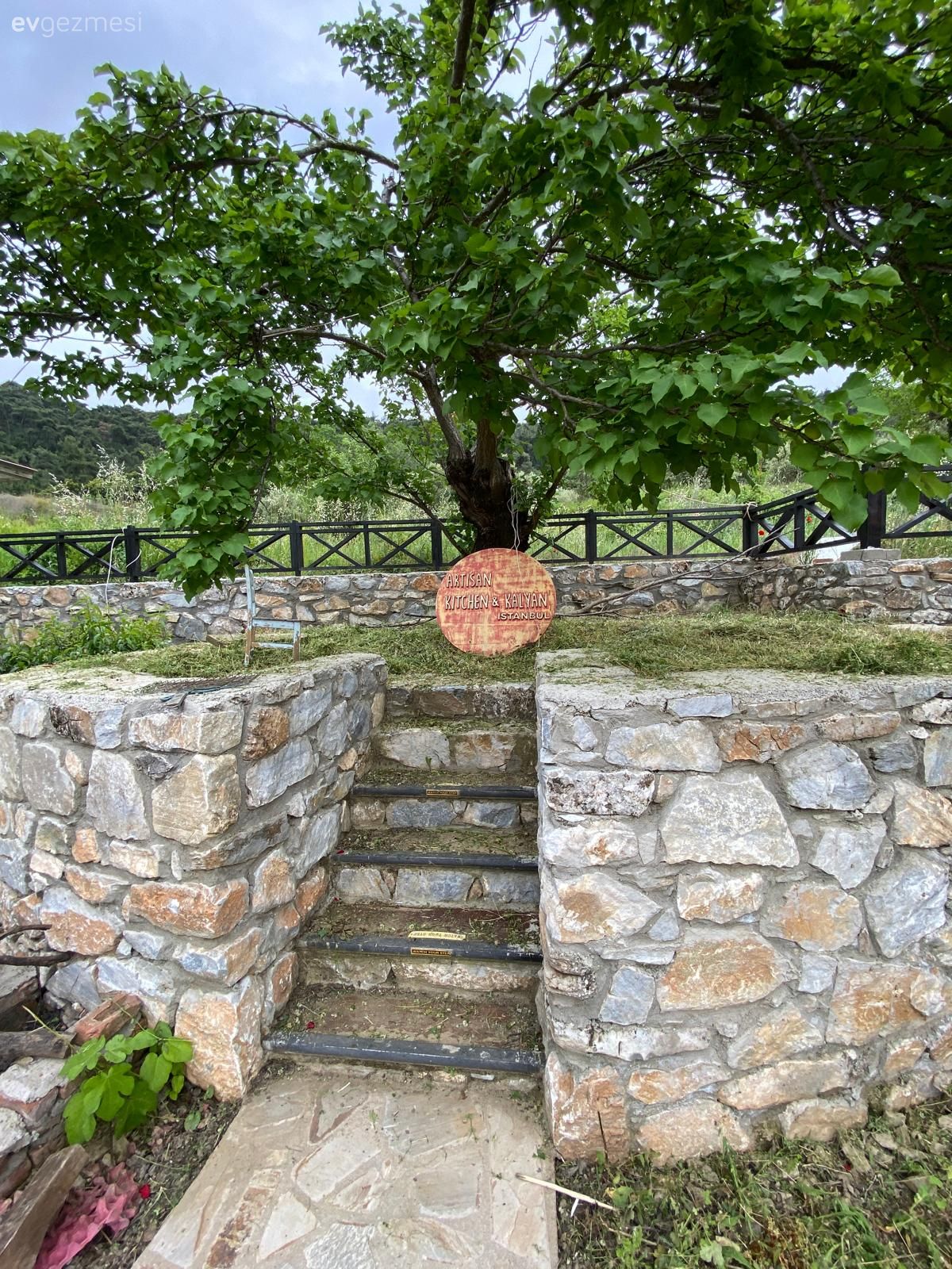 Kim Der Ki Bu Büyüleyici Evin Ahşapları Eski Bir Yolcu Gemisinden Alınmış!