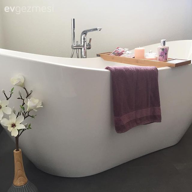 Küvet, Banyo, Beyaz, Vazo, Ev Aksesuar, Çiçekler